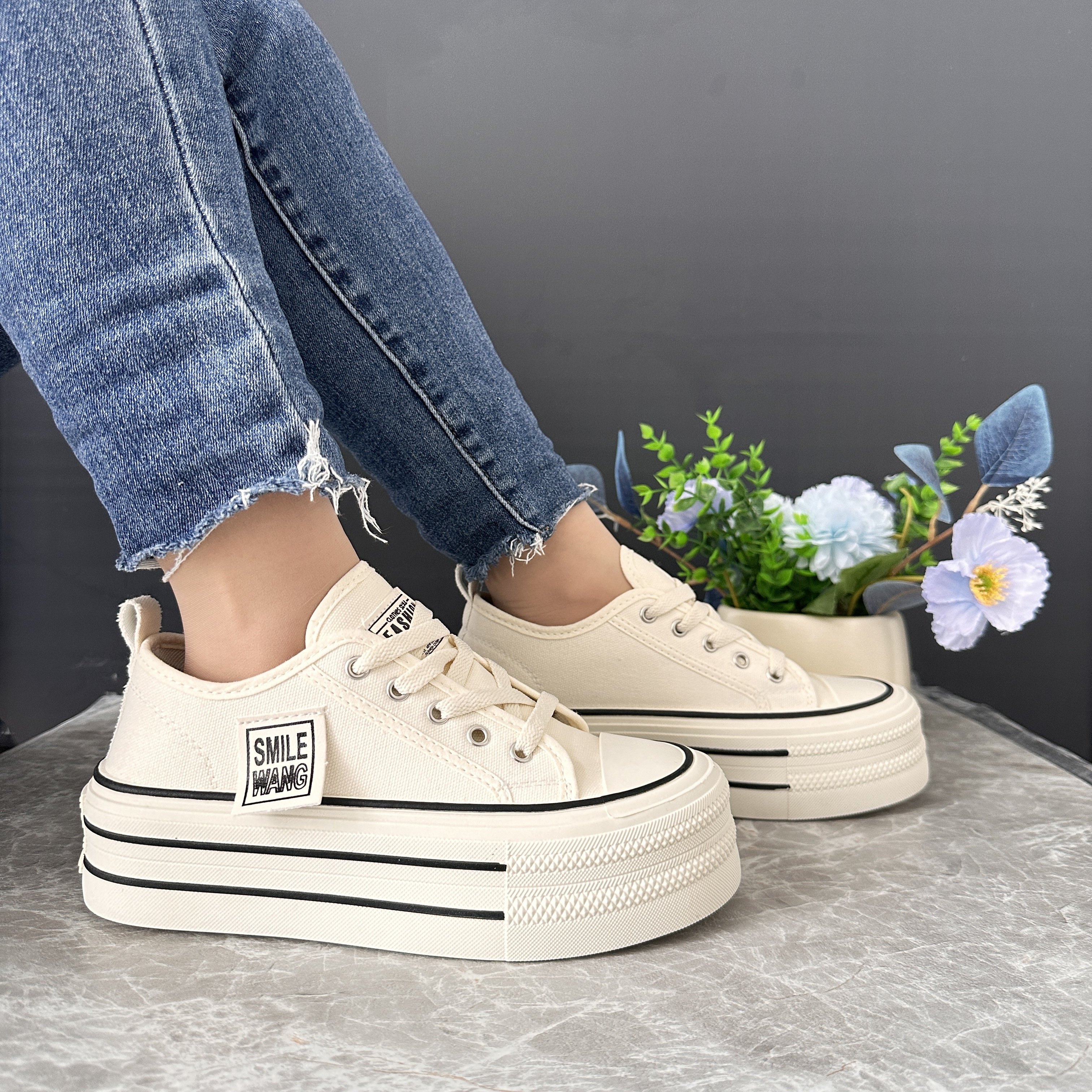 Women s Simple Platform Canvas Shoes, Casual Lace Up Outdoor Shoes, Comfortable Low Top Shoes details 4